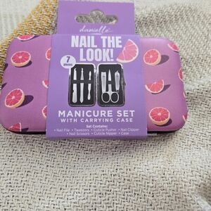 Danielle Creations Manicure Set